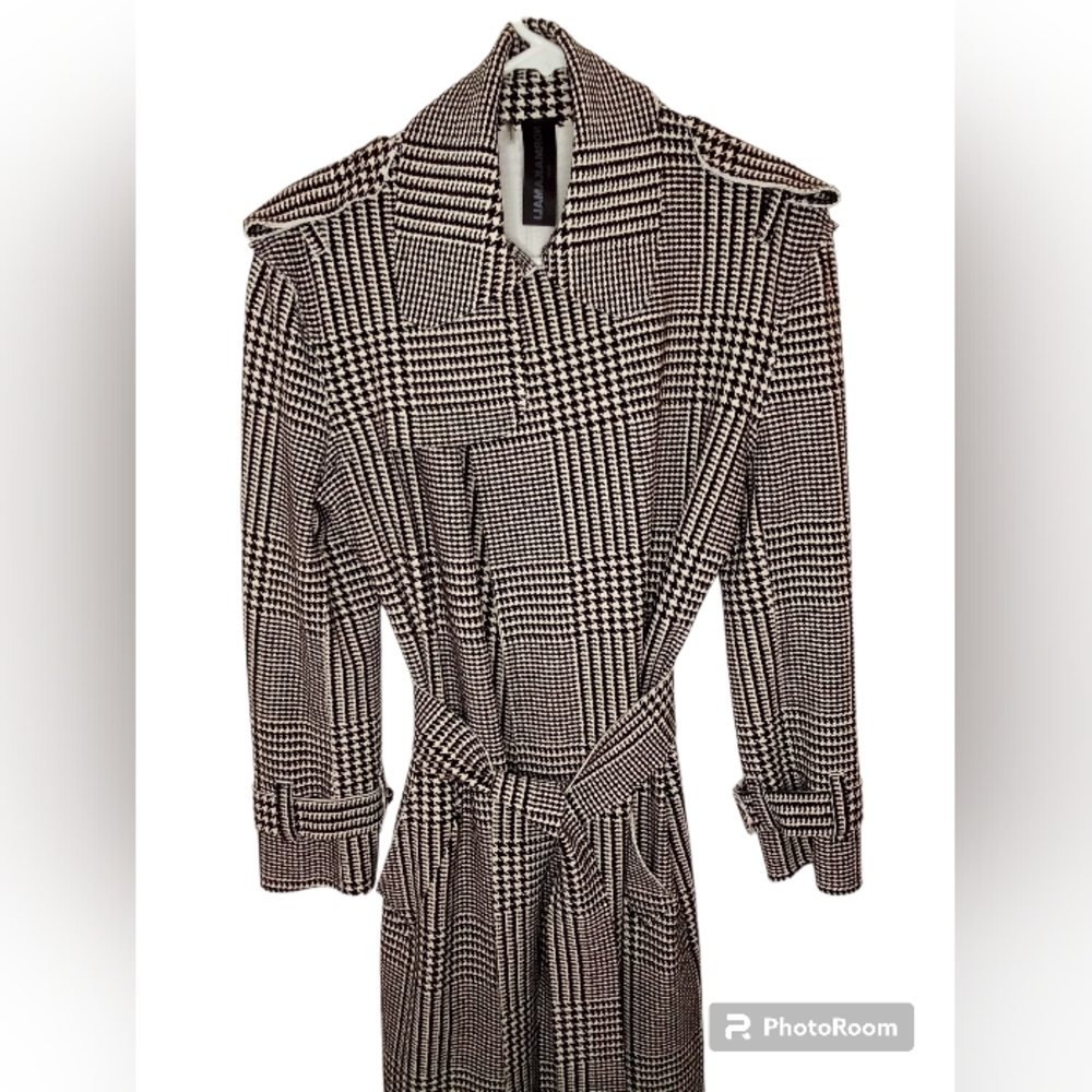 Norma Kamali black and white long coat, wrinkle free